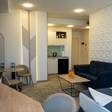 Rooftop Apart-Hotel Yerevan Exterior photo